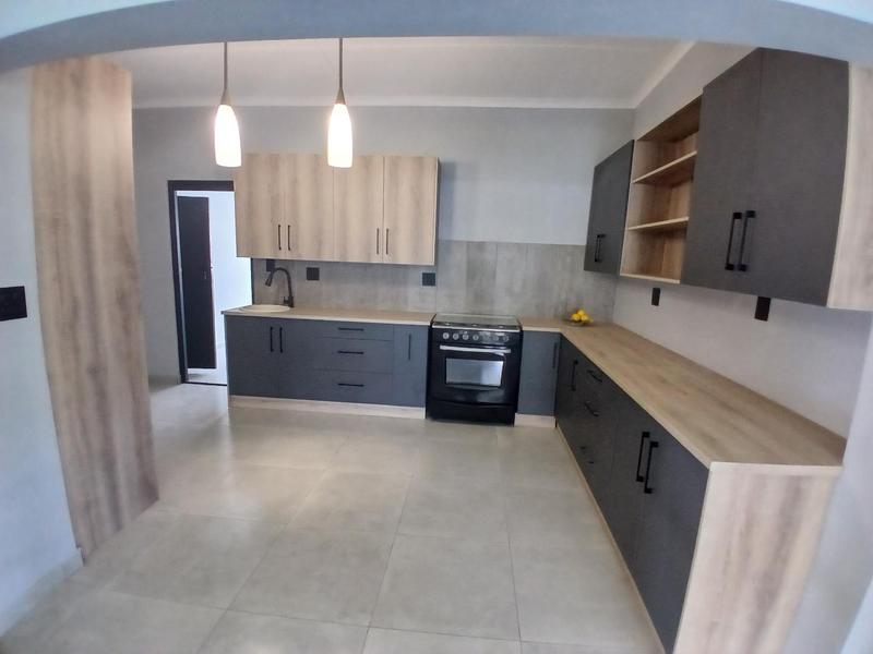 5 Bedroom Property for Sale in Stilbaai Wes Western Cape